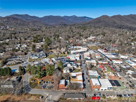 204 Sutton Avenue Black Mountain NC 28711