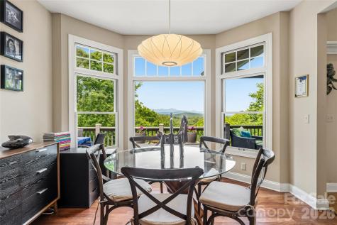 135 Crossvine Trail Hendersonville NC 28739