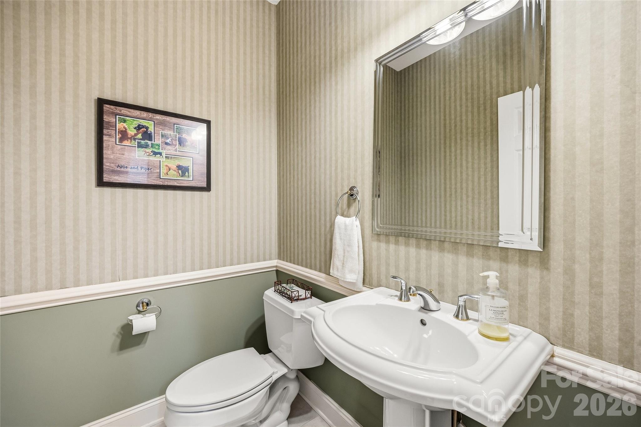 135 Crossvine Trail Hendersonville NC 28739