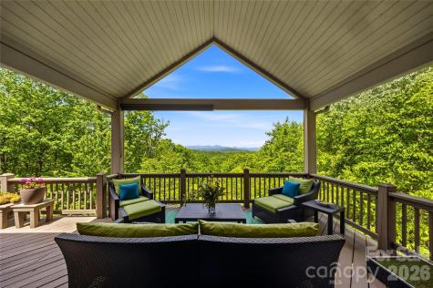 135 Crossvine Trail Hendersonville NC 28739