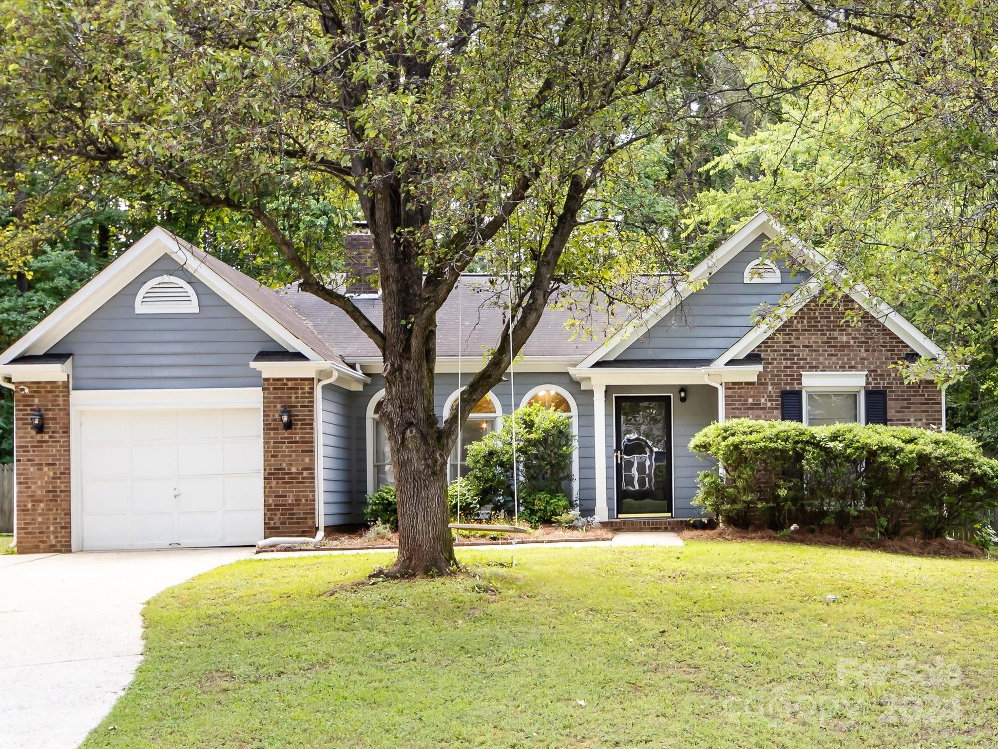 8709 Hornwood Court Charlotte NC 28215