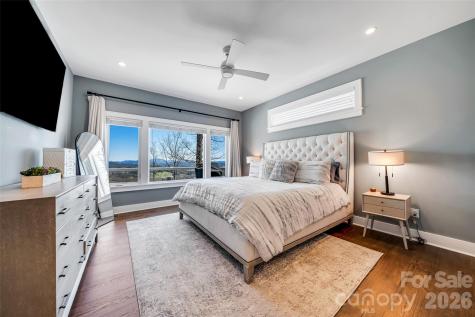 98 Rock Cliff Way Hendersonville NC 28791