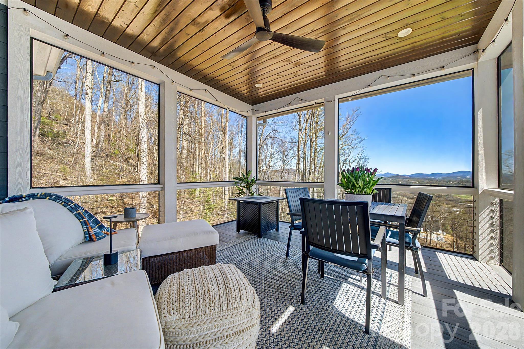 98 Rock Cliff Way Hendersonville NC 28791