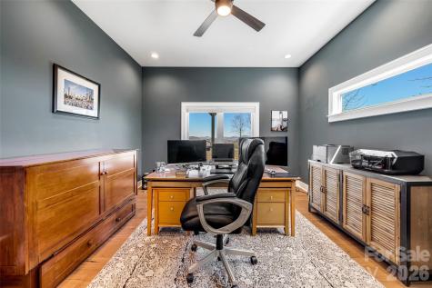 98 Rock Cliff Way Hendersonville NC 28791