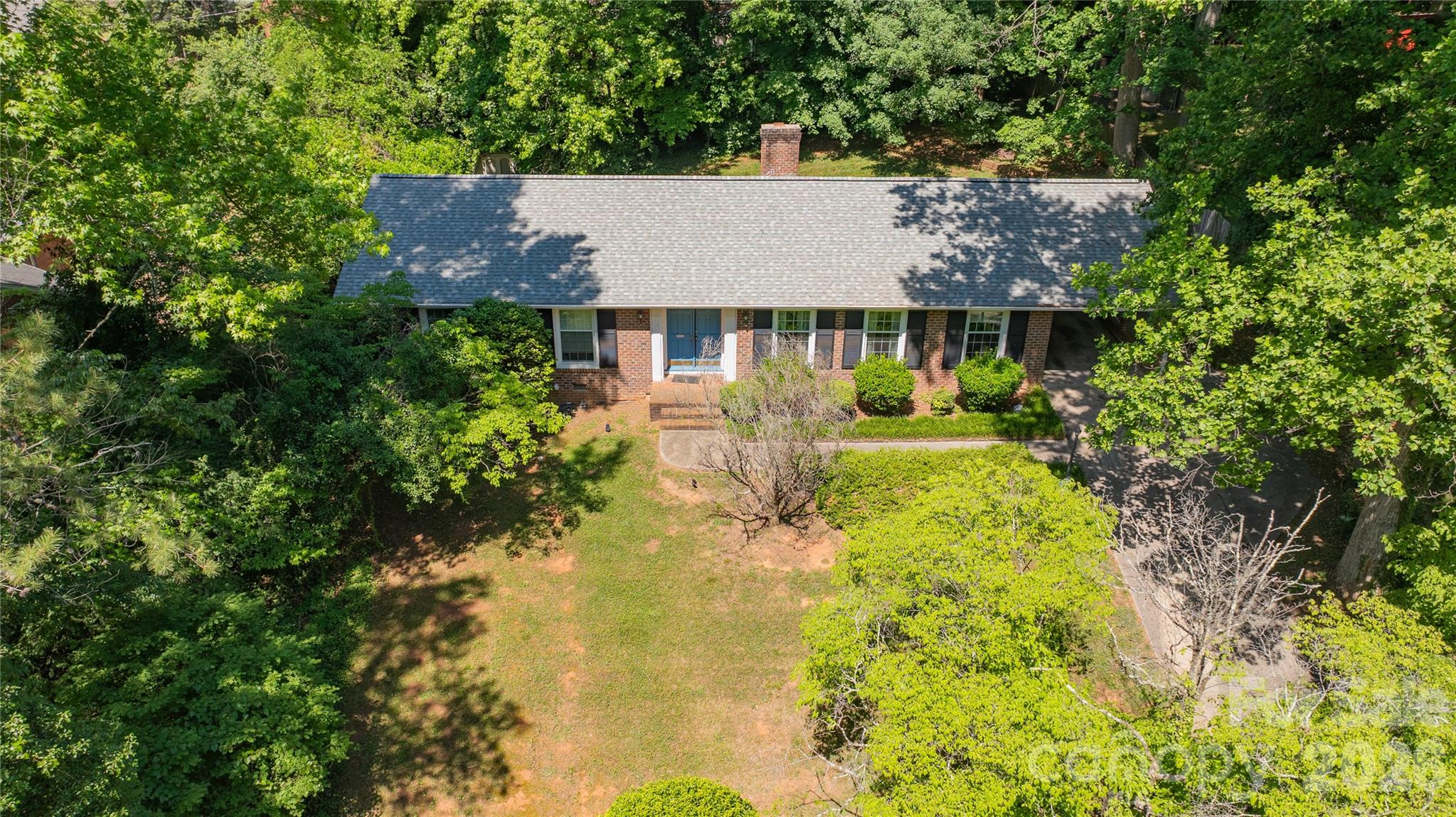 13 Mayflower Lane Lexington NC 27295