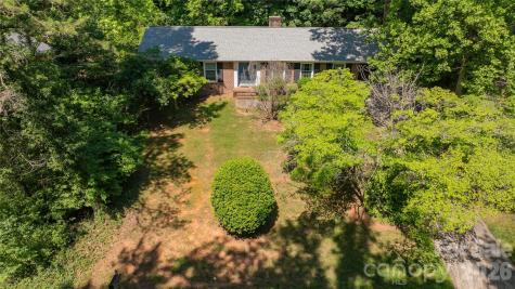 13 Mayflower Lane Lexington NC 27295