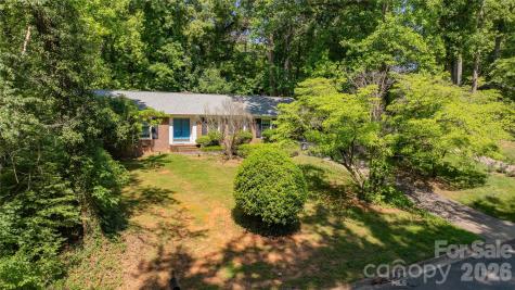 13 Mayflower Lane Lexington NC 27295