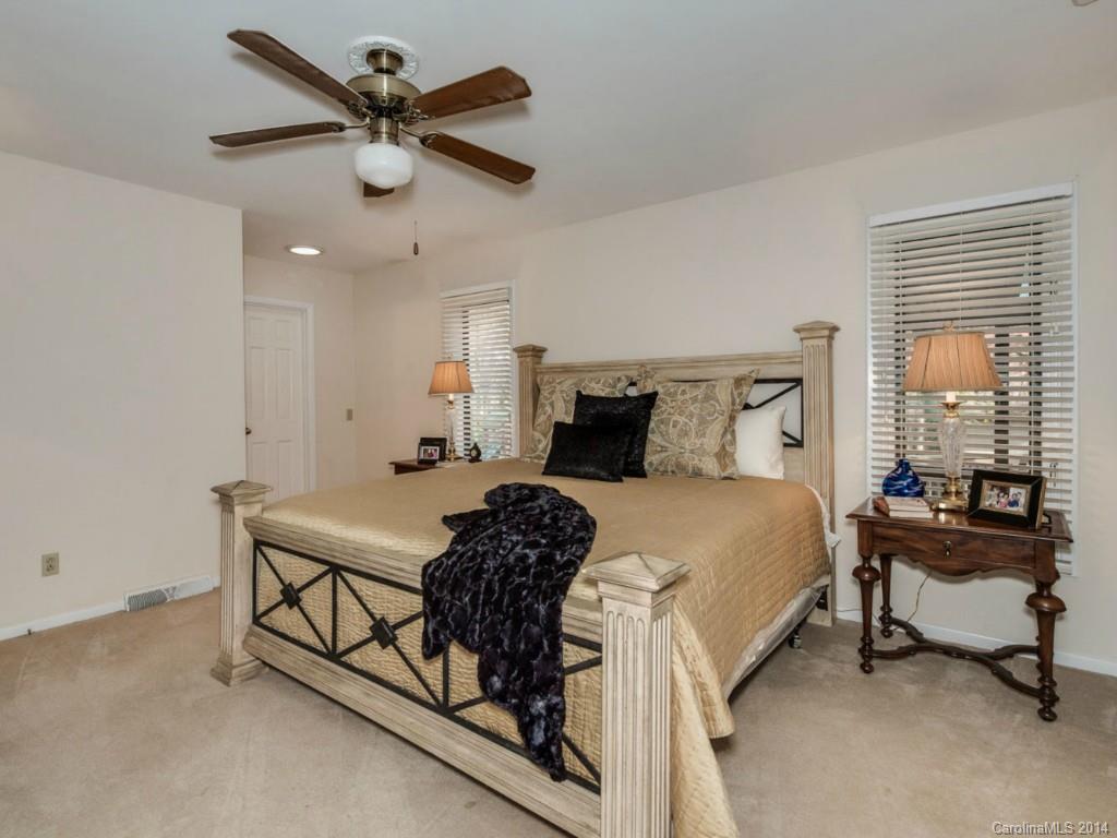 1907 Wandering Way Drive Charlotte NC 28226