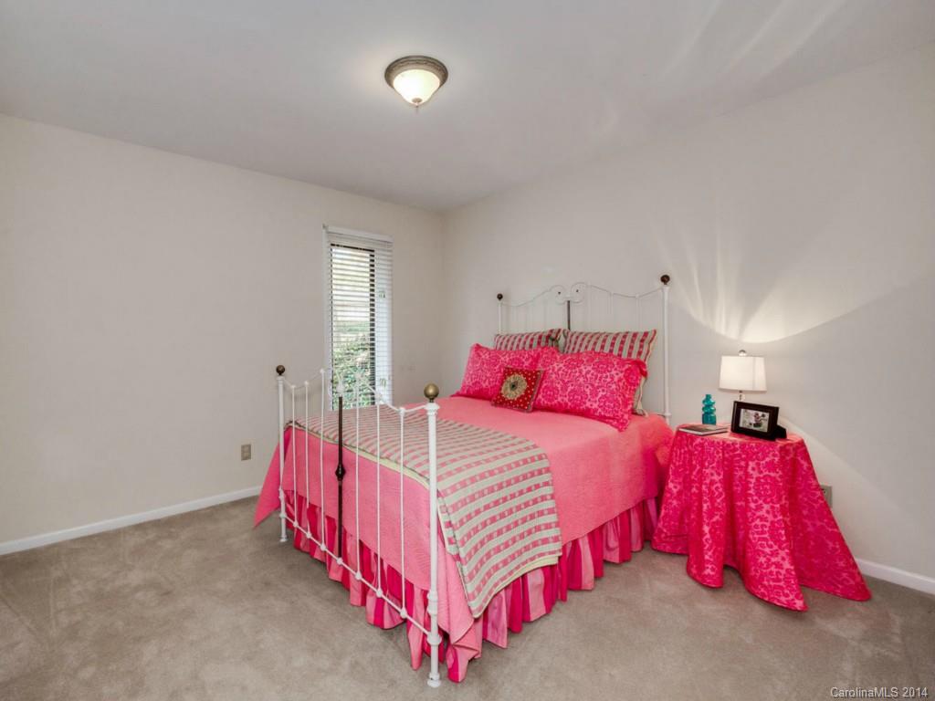 1907 Wandering Way Drive Charlotte NC 28226
