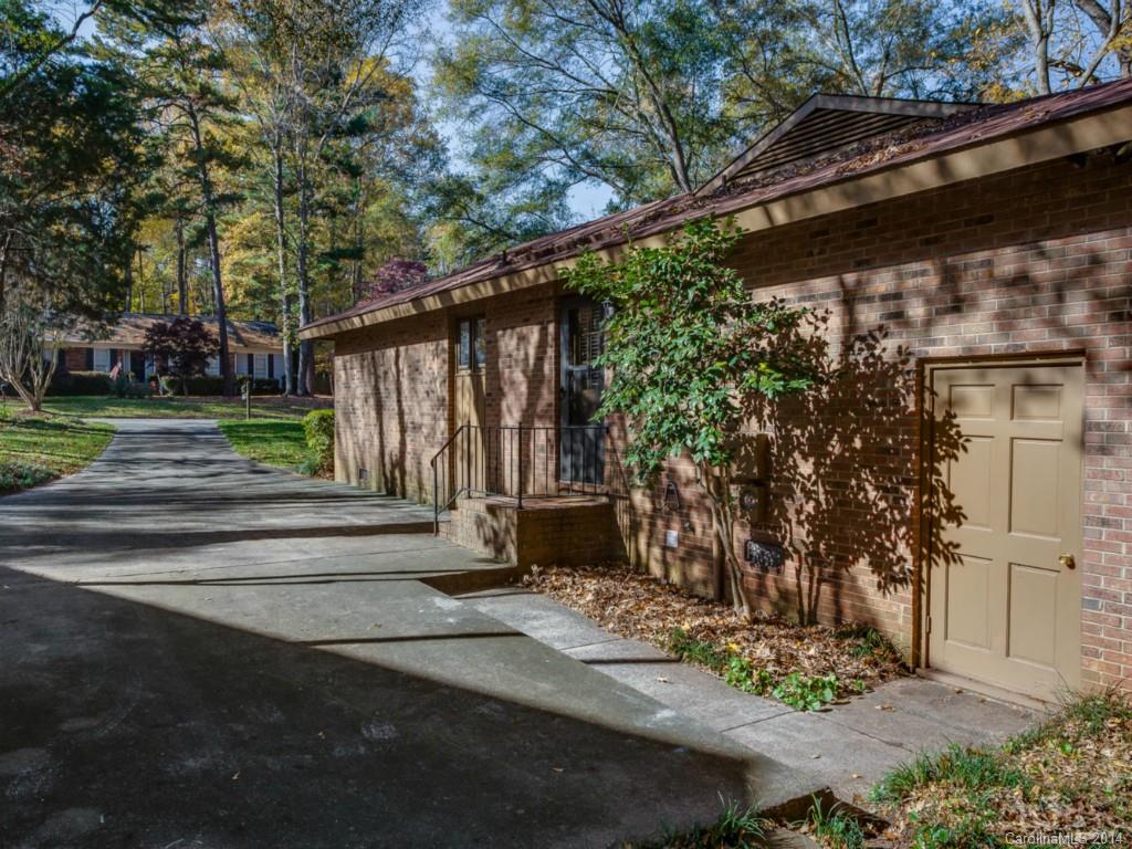 1907 Wandering Way Drive Charlotte NC 28226