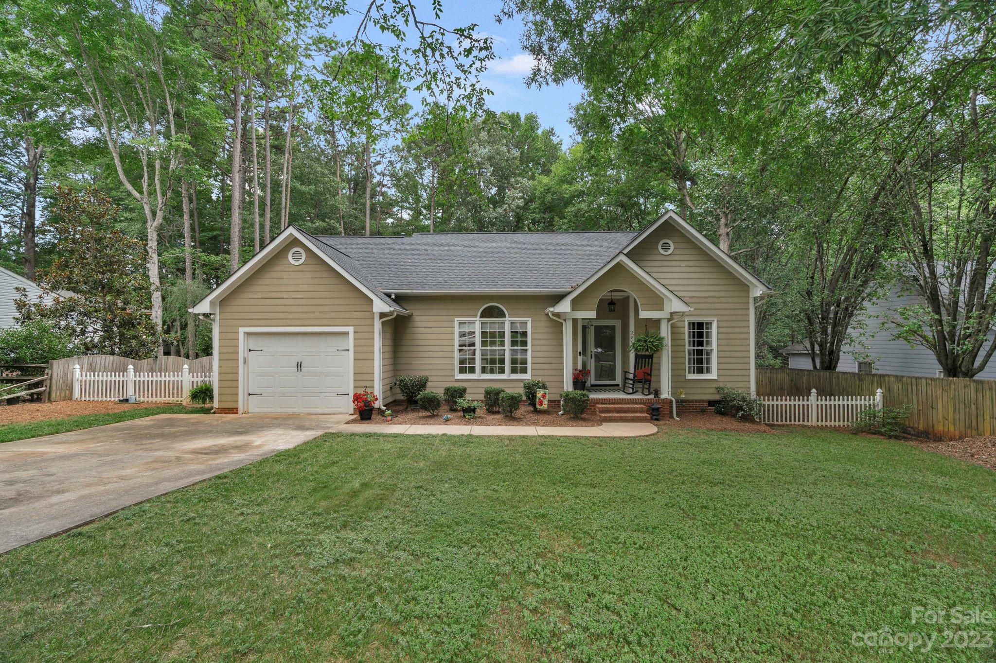 2801 Cedar Chase Drive Matthews NC 28105