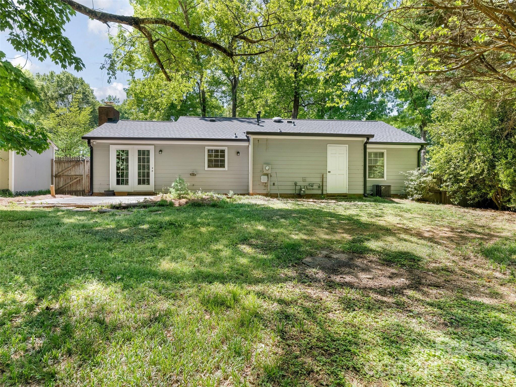 7811 Winterset Drive Charlotte NC 28270