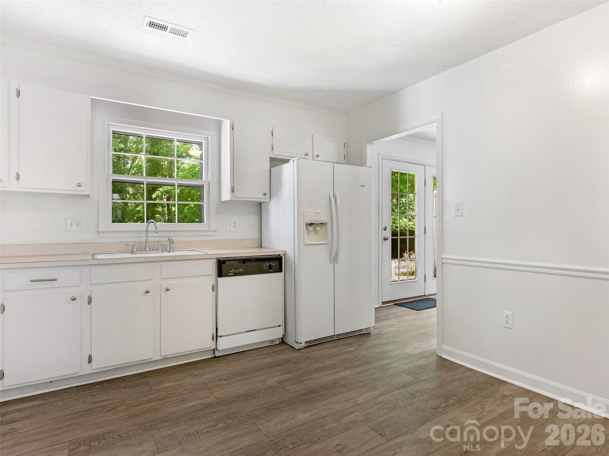 7811 Winterset Drive Charlotte NC 28270