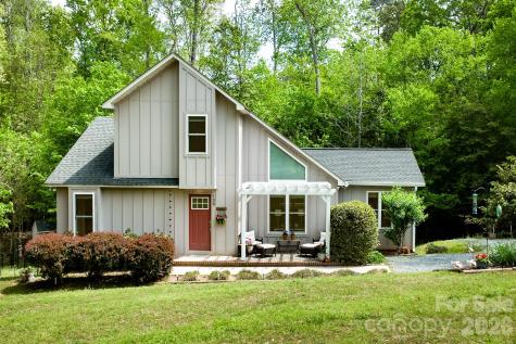 138 Uwharrie Court Mount Gilead NC 27306