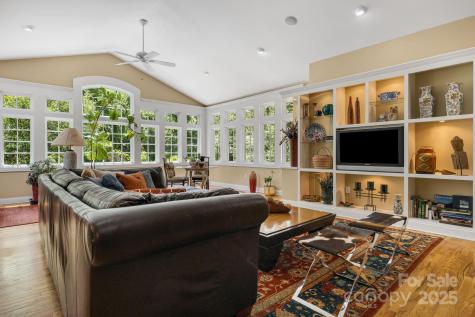 3 Amherst Road Asheville NC 28803