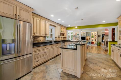 3 Amherst Road Asheville NC 28803
