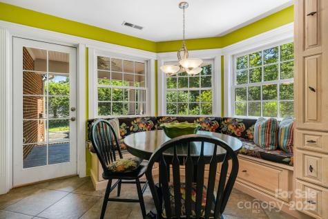 3 Amherst Road Asheville NC 28803