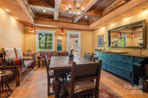 3 Amherst Road Asheville NC 28803