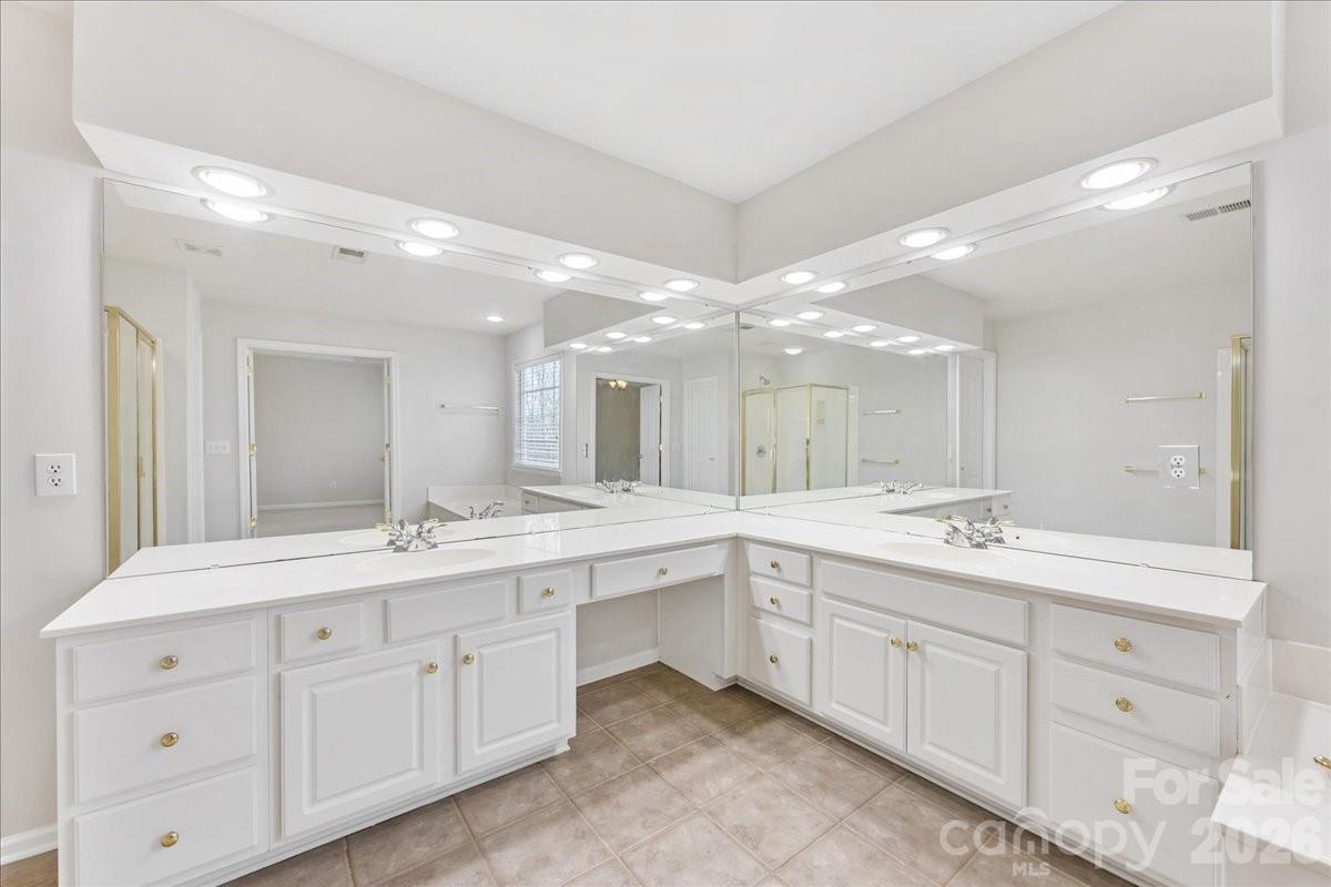 11143 Knight Castle Drive Charlotte NC 28277