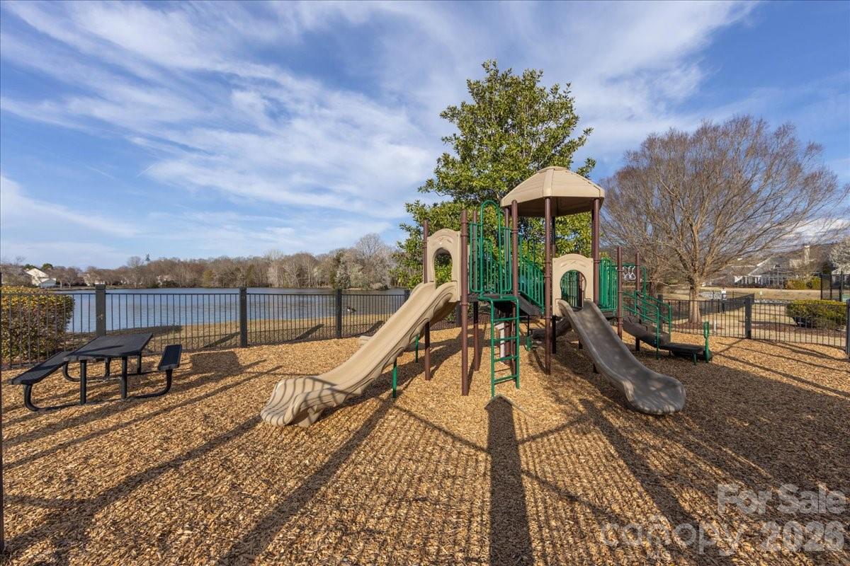 11143 Knight Castle Drive Charlotte NC 28277