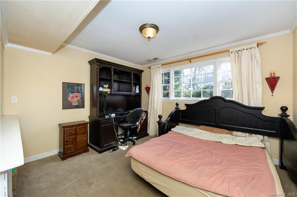 4816 Fairheath Road Charlotte NC 28210