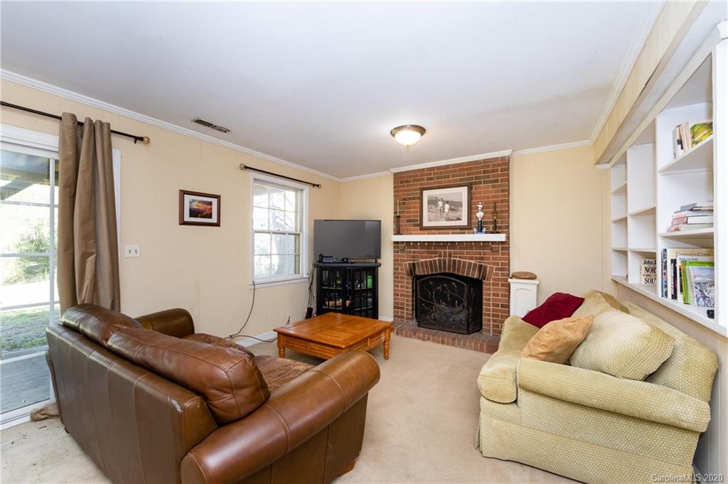 4816 Fairheath Road Charlotte NC 28210