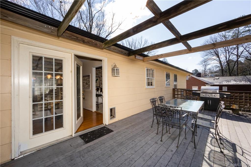 4816 Fairheath Road Charlotte NC 28210