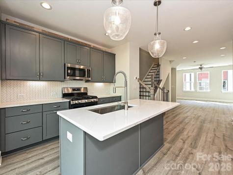 1320 Walter Taylor Way Charlotte NC 28206