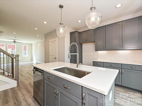 1320 Walter Taylor Way Charlotte NC 28206