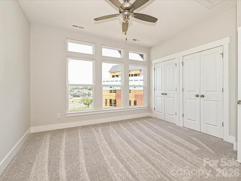 1320 Walter Taylor Way Charlotte NC 28206