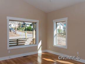 56 Piercy Street Asheville NC 28806