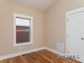 56 Piercy Street Asheville NC 28806