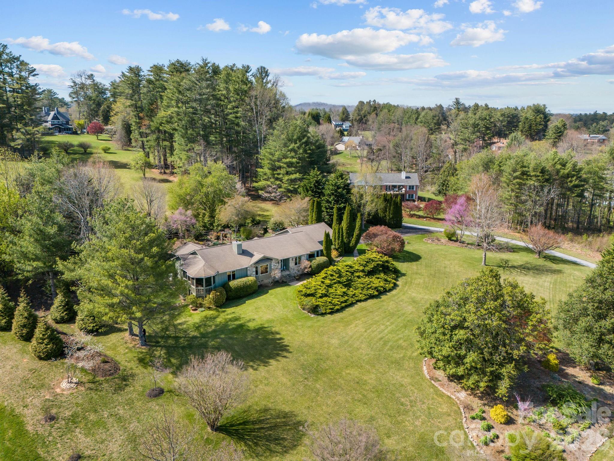 1531 Old Town Way Hendersonville NC 28739