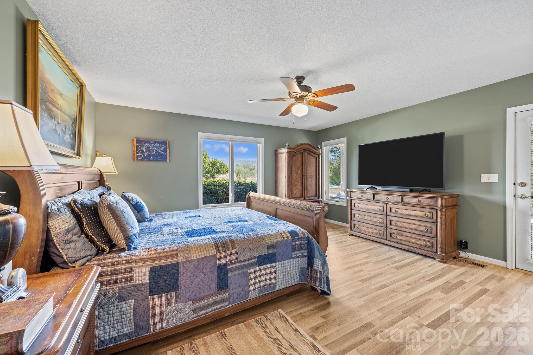 1531 Old Town Way Hendersonville NC 28739