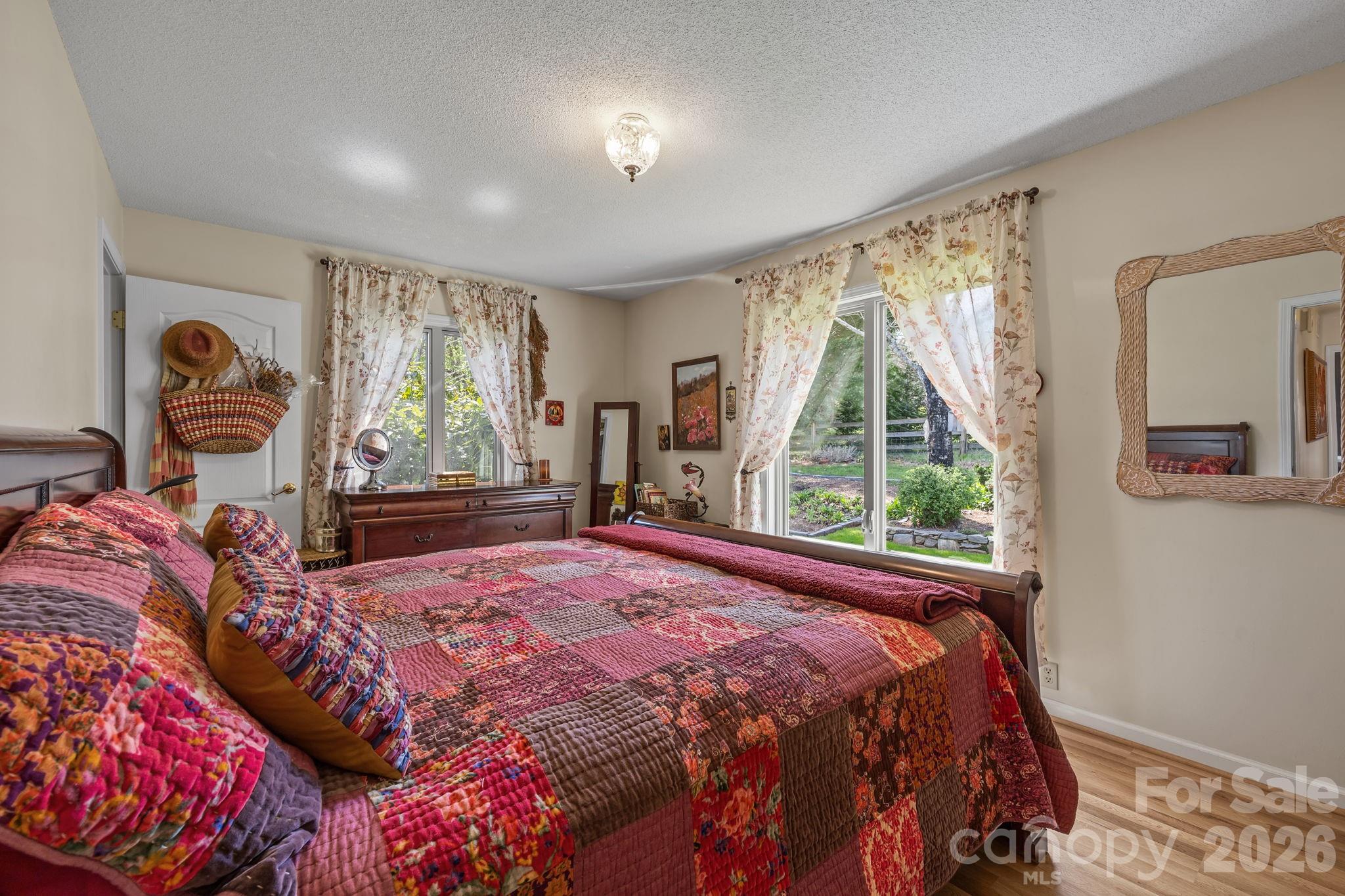 1531 Old Town Way Hendersonville NC 28739