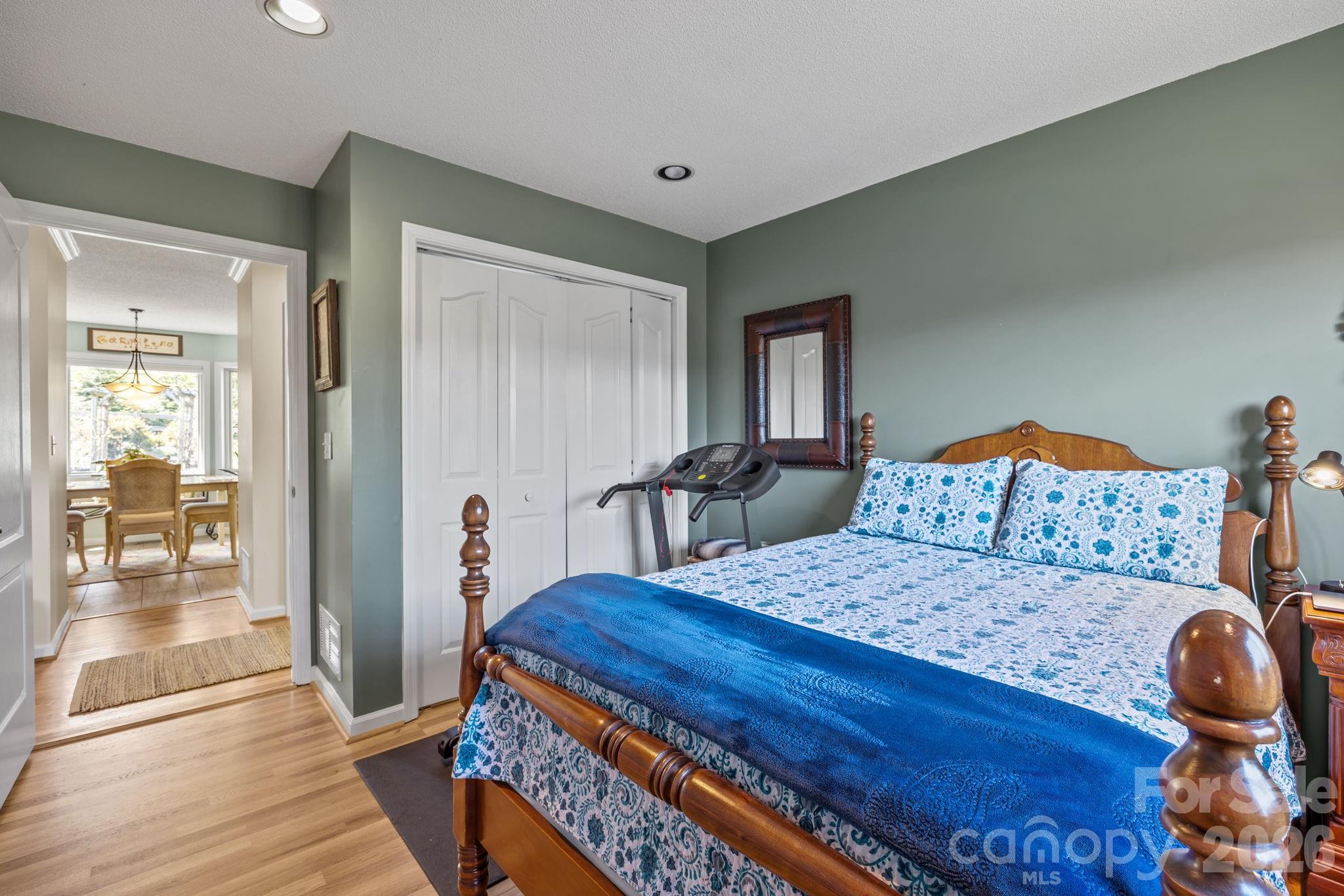 1531 Old Town Way Hendersonville NC 28739