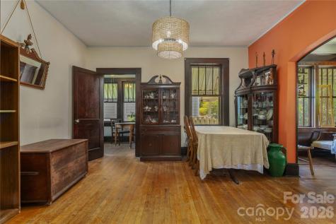 15 Walton Street Asheville NC 28801