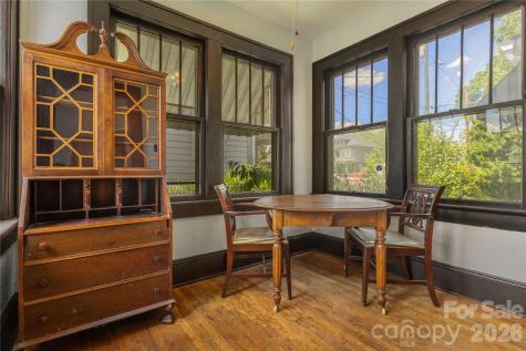 15 Walton Street Asheville NC 28801