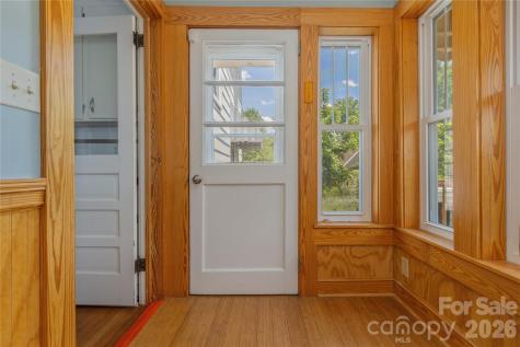 15 Walton Street Asheville NC 28801