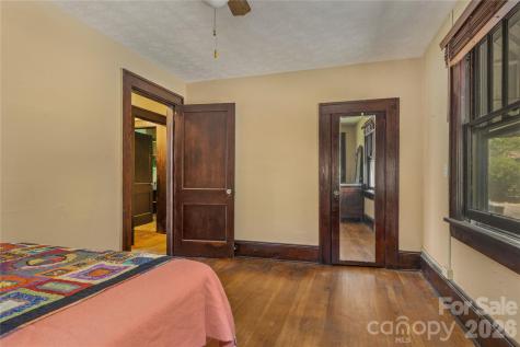 15 Walton Street Asheville NC 28801