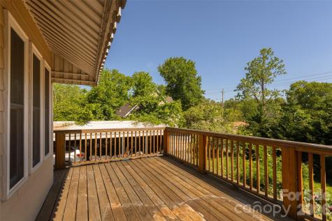 15 Walton Street Asheville NC 28801