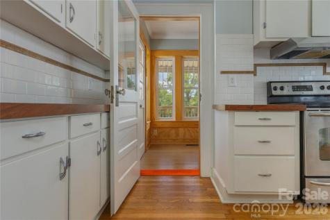 15 Walton Street Asheville NC 28801