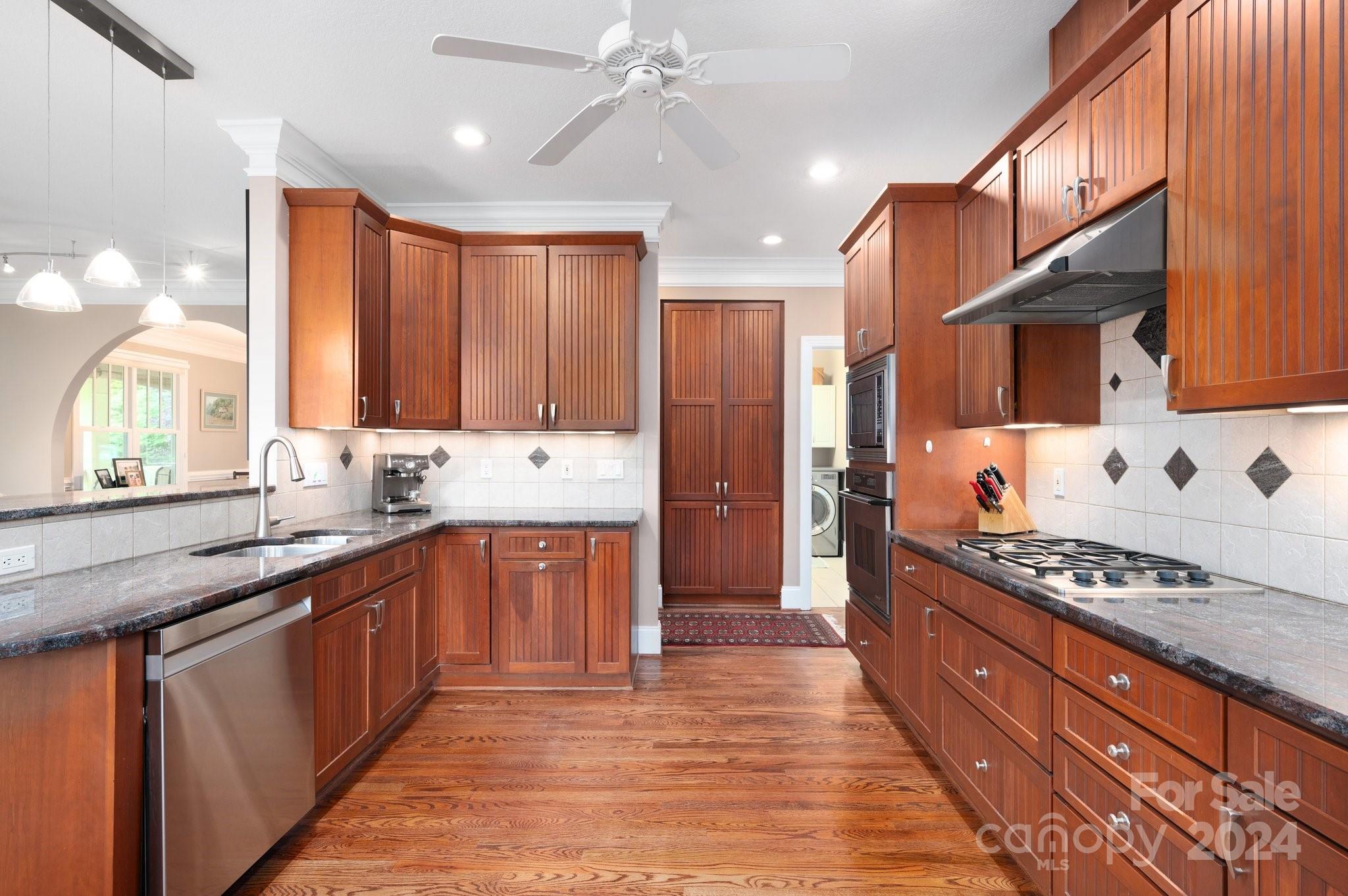 3 Applewood Drive Asheville NC 28805