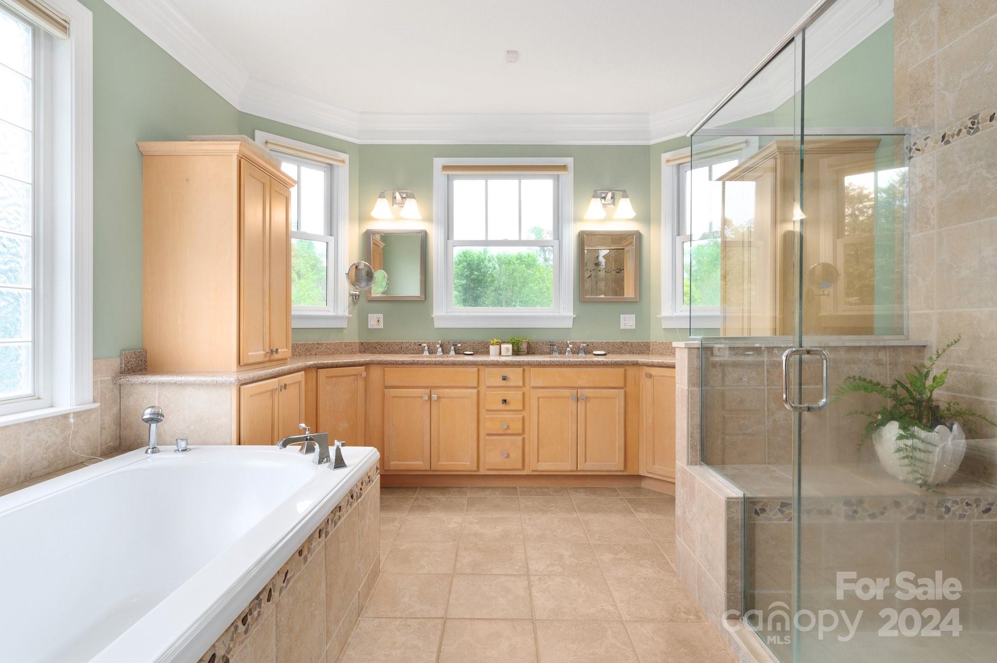 3 Applewood Drive Asheville NC 28805