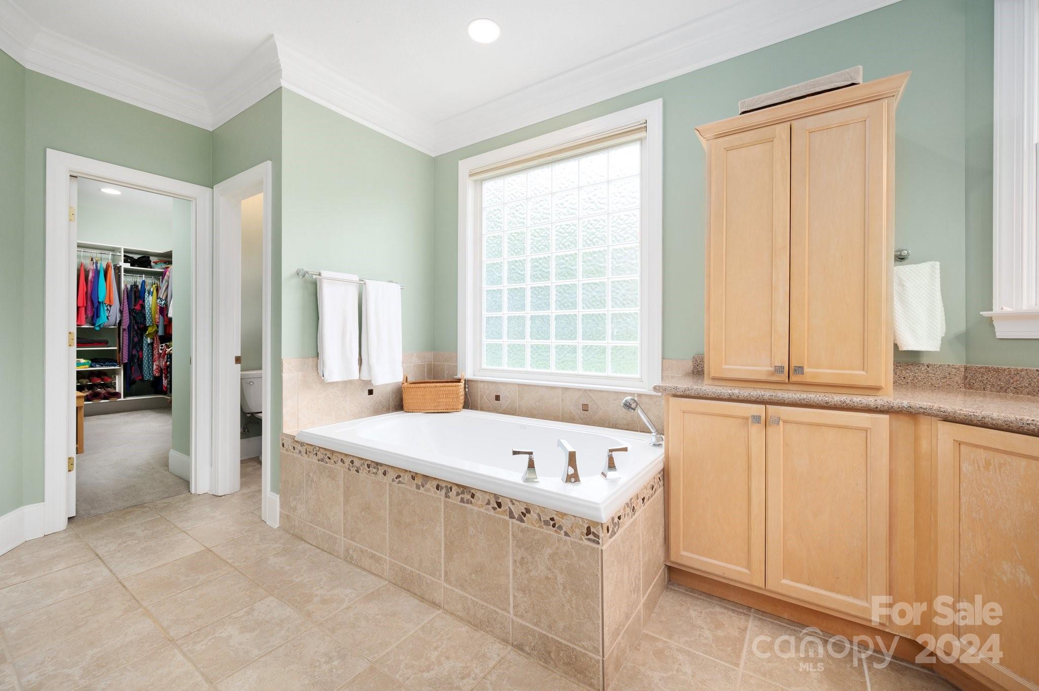 3 Applewood Drive Asheville NC 28805