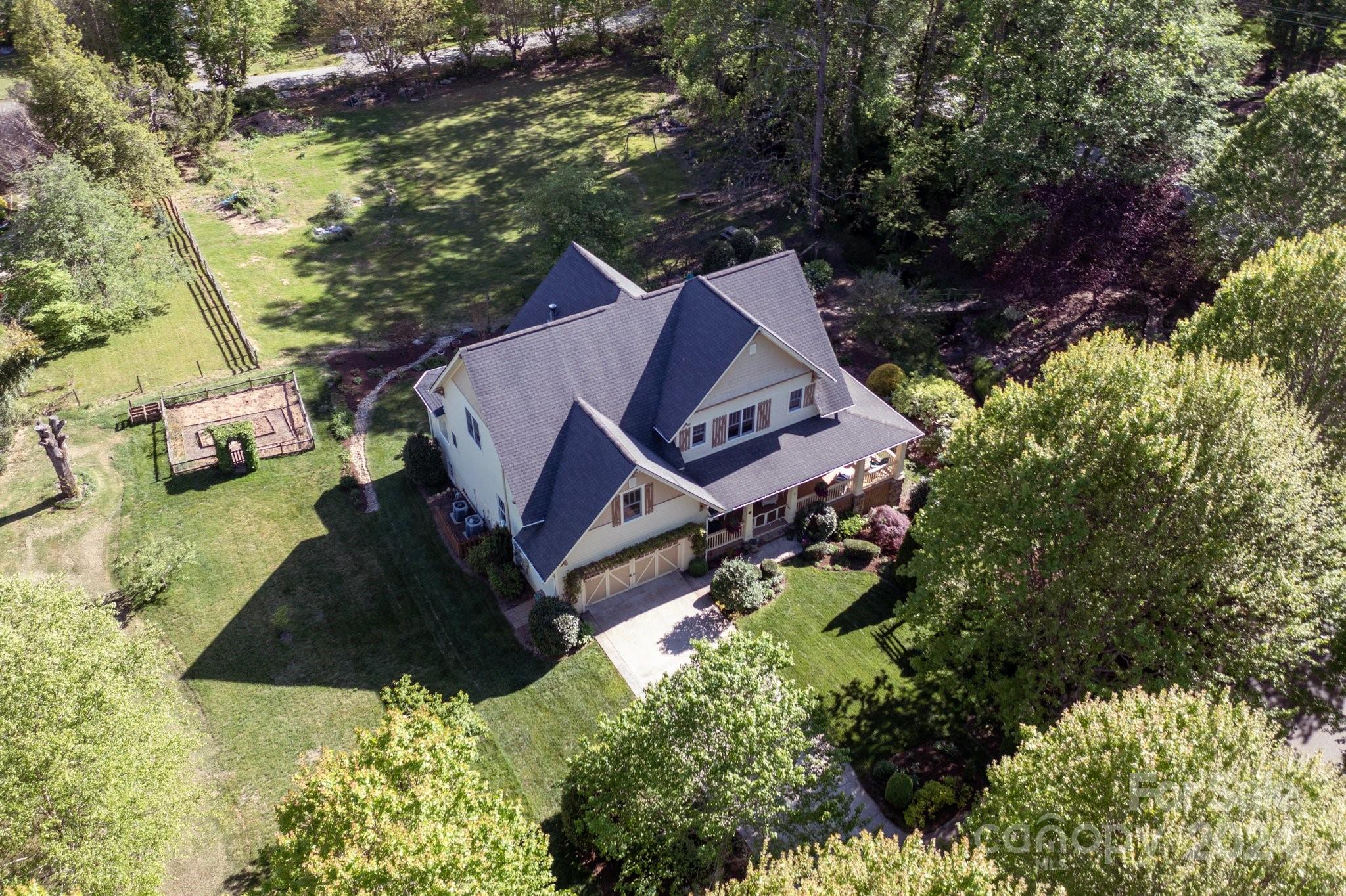 3 Applewood Drive Asheville NC 28805