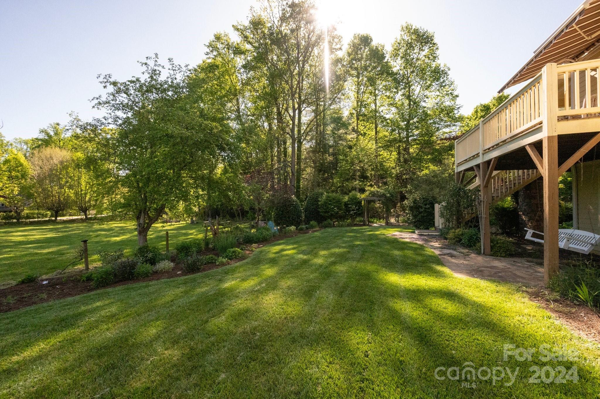 3 Applewood Drive Asheville NC 28805