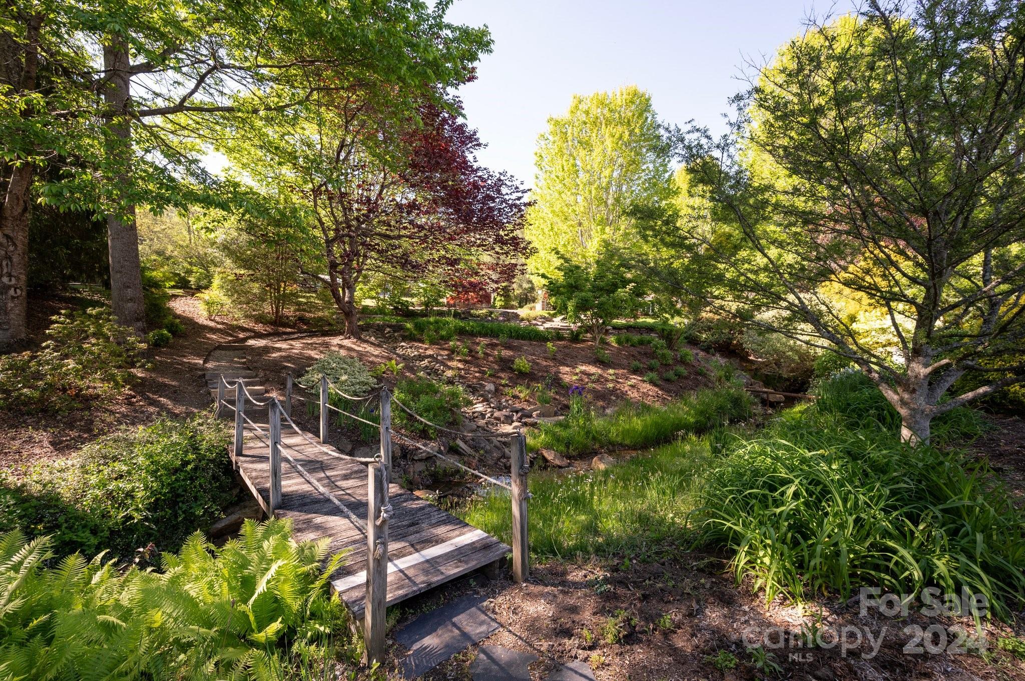3 Applewood Drive Asheville NC 28805