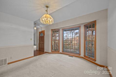 17 Laurel Trail Asheville NC 28803