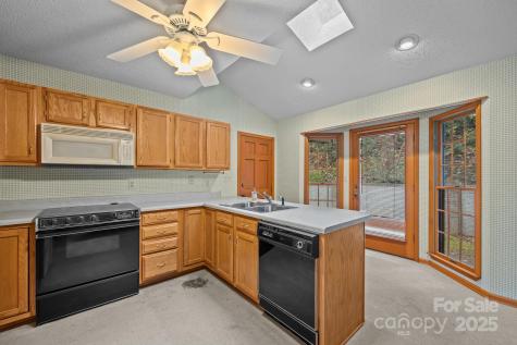 17 Laurel Trail Asheville NC 28803